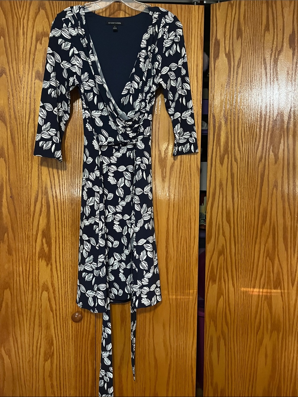 41 Hawthorn Navy Floral Wrap Midi Dress M Stitch Fix